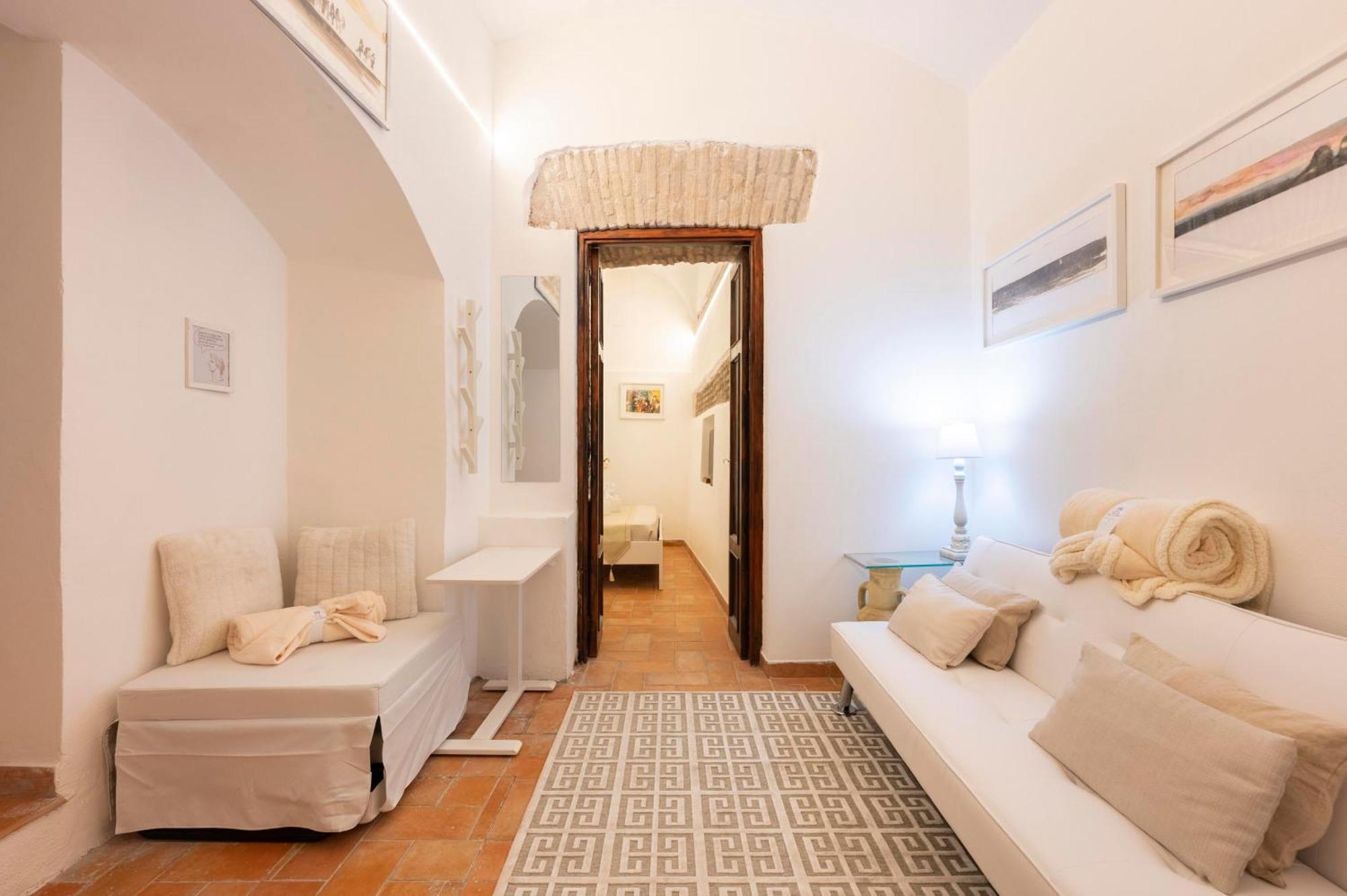 Largo Dei Librari Apartment *