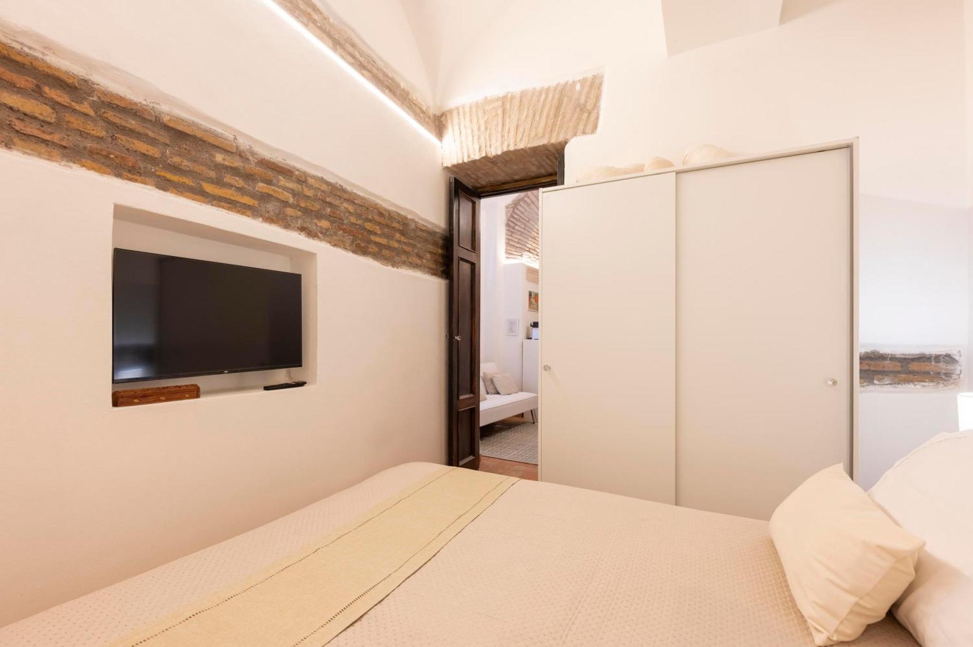 Largo Dei Librari Apartment *