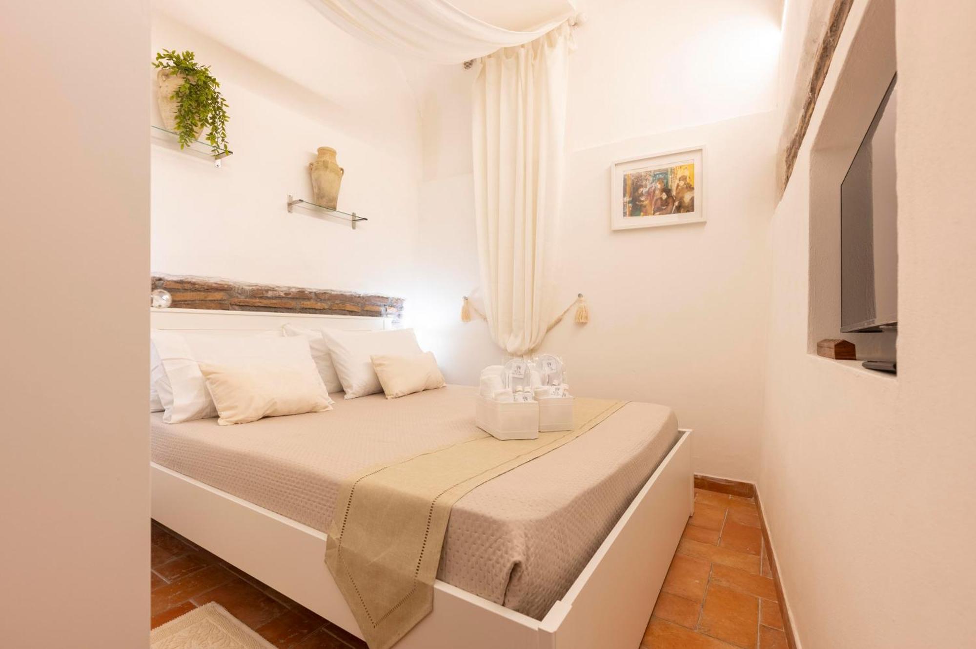 Largo Dei Librari Apartment *