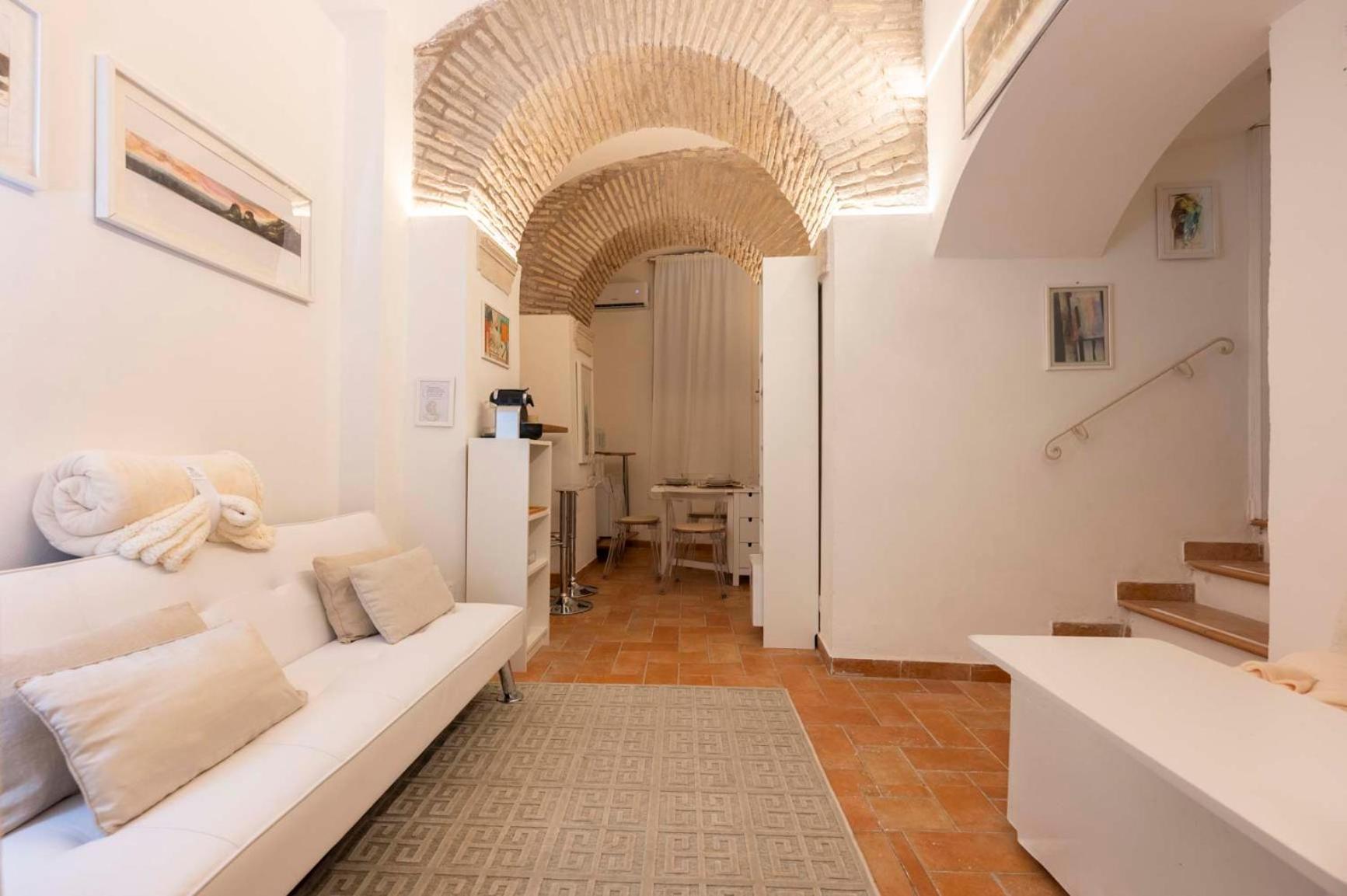 Largo Dei Librari Apartment *